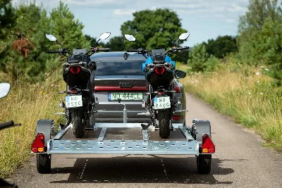 Przyczepa transportowa na 2 motocykle